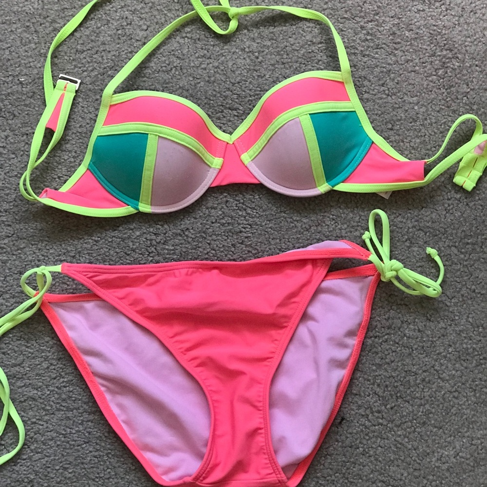 2 piece bathing suit